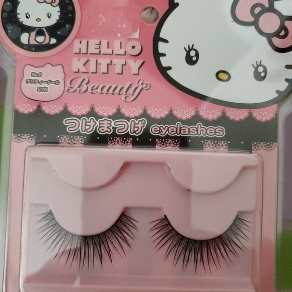 Eyelashes - Picture 3 of 7